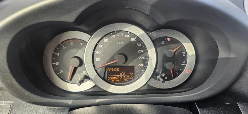 Toyota Rav4 2.2d, снимка 9 - Автомобили и джипове - 52877293