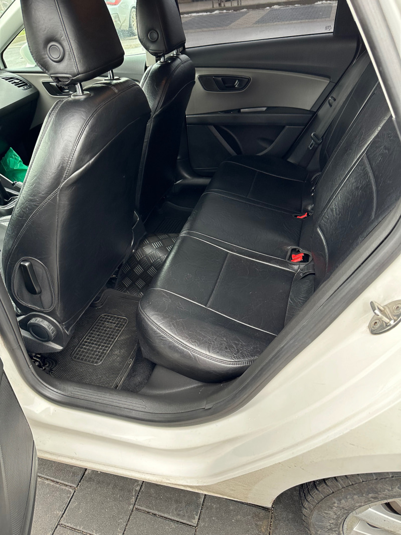 Seat Leon Дизел, снимка 6 - Автомобили и джипове - 45490291