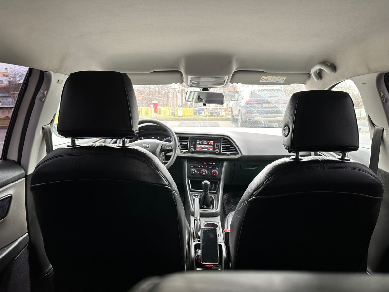 Seat Leon Дизел, снимка 5 - Автомобили и джипове - 45490291