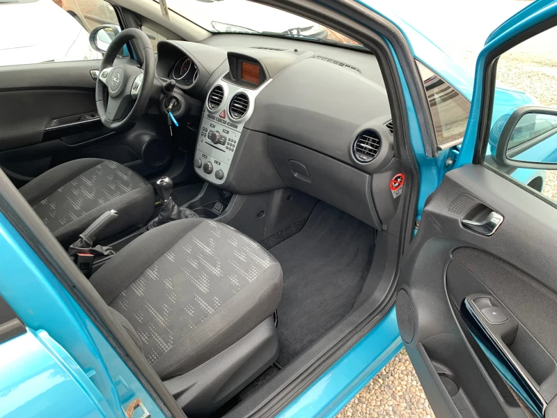 Opel Corsa 1.2i, снимка 13 - Автомобили и джипове - 48018658