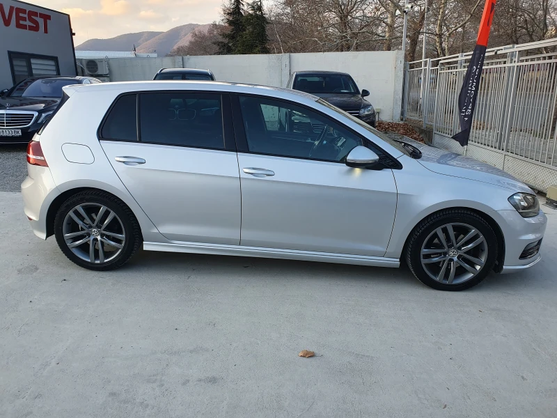 VW Golf R-LINE, снимка 8 - Автомобили и джипове - 48793905