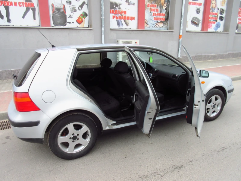 VW Golf 1.4i , снимка 6 - Автомобили и джипове - 49507986