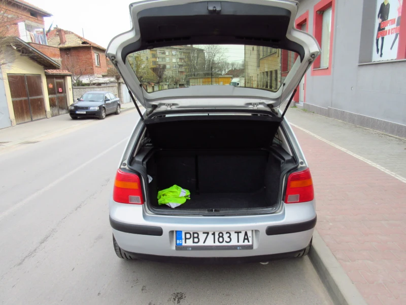 VW Golf 1.4i , снимка 8 - Автомобили и джипове - 49507986