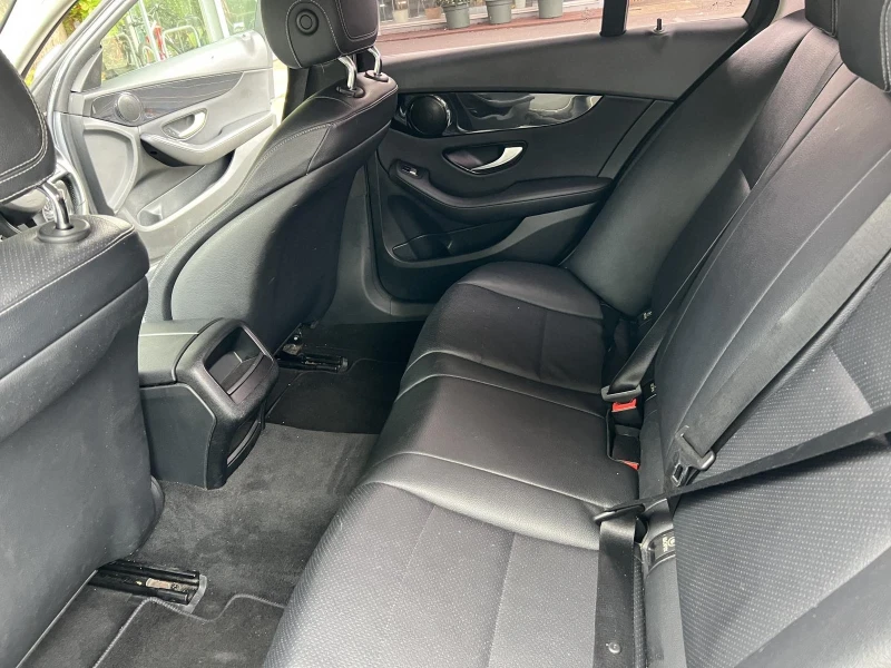 Mercedes-Benz C 220 2.2, снимка 9 - Автомобили и джипове - 51224572