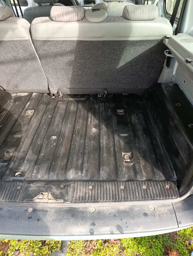 Renault Kangoo, снимка 11 - Автомобили и джипове - 52876307