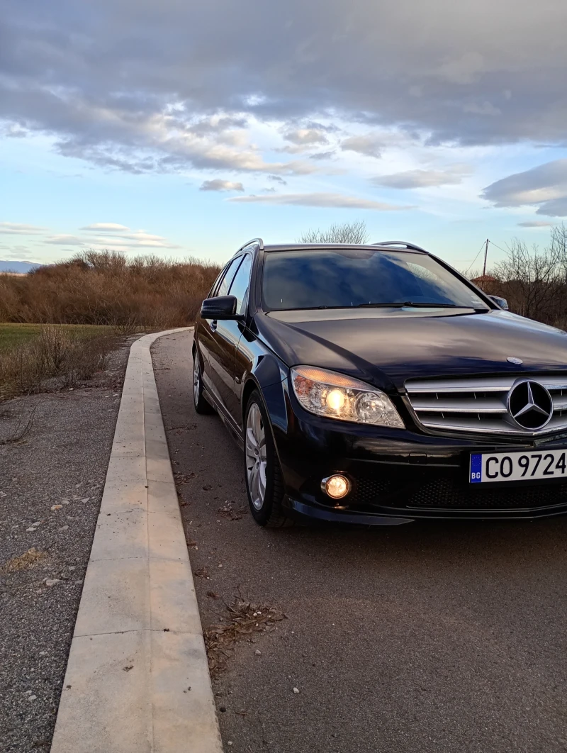 Mercedes-Benz C 180, снимка 3 - Автомобили и джипове - 53447354