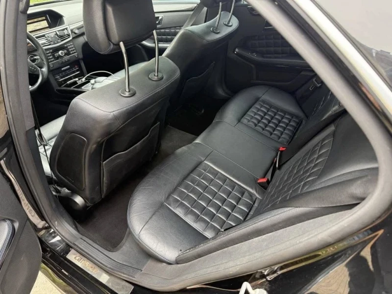 Mercedes-Benz E 350 Автомобила е обслужен: Масло на двигателя, всички , снимка 8 - Автомобили и джипове - 53536405