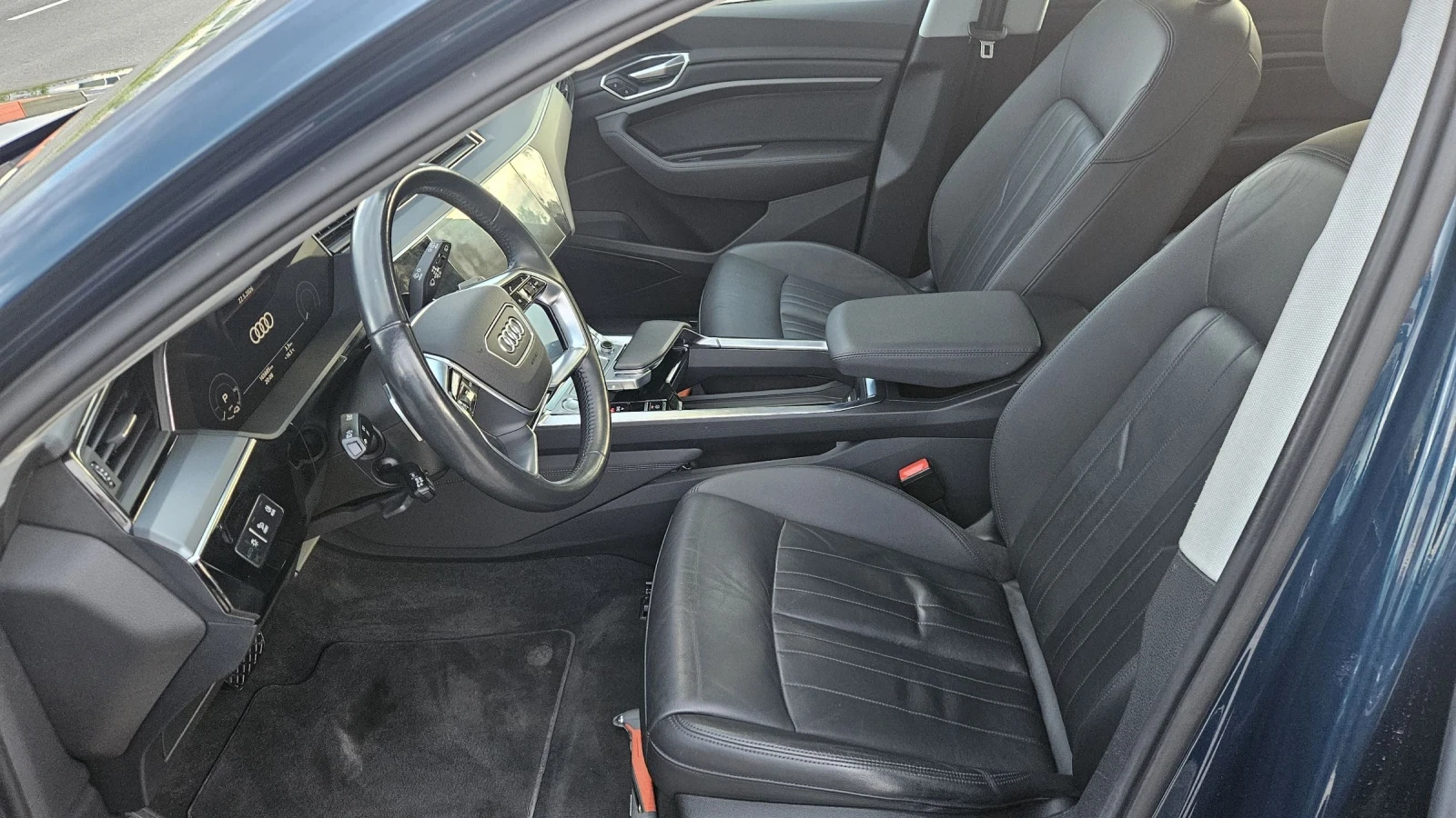 Audi E-Tron 50 quattro, снимка 7 - Автомобили и джипове - 54962254