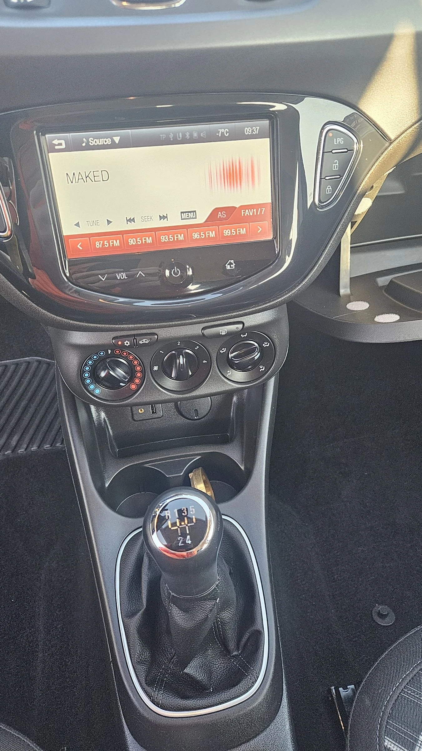 Opel Corsa 1.4i Gaz | Mobile.bg � ����������� 9