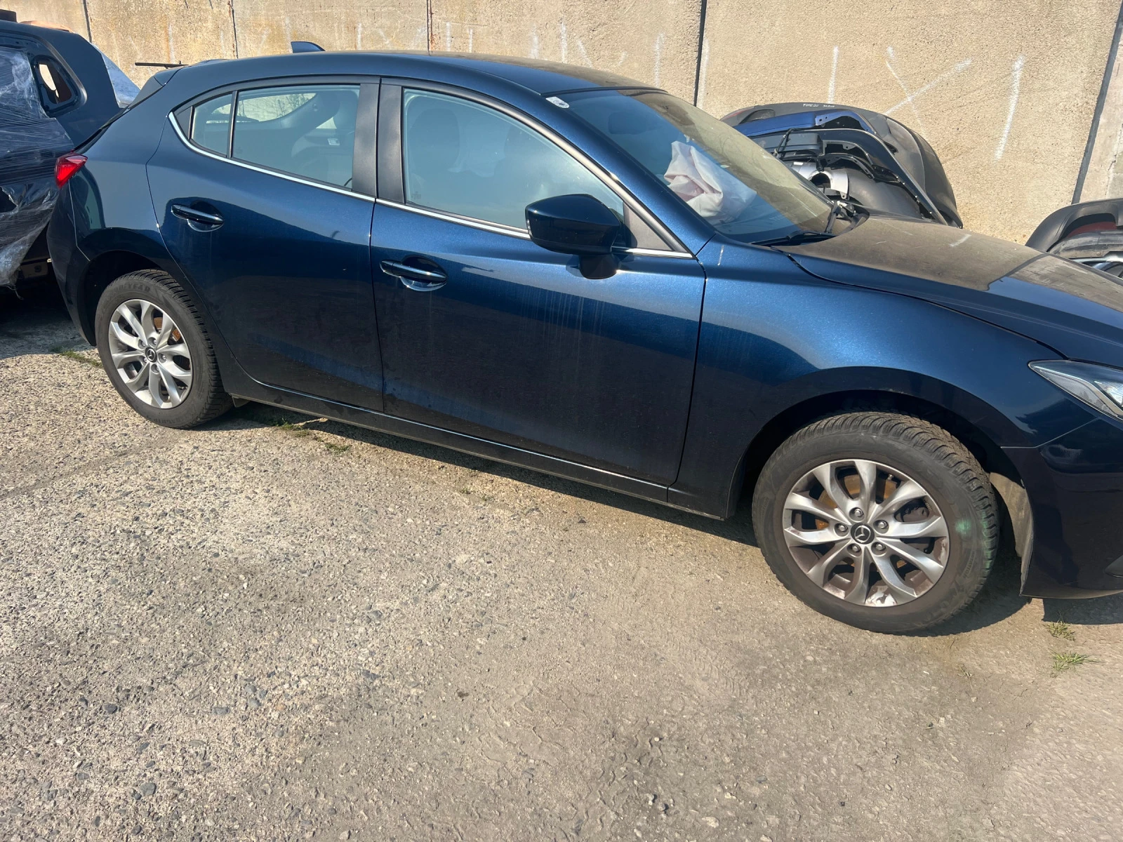 Mazda 3 2.0 Skyactiv  2.2 d - изображение 2