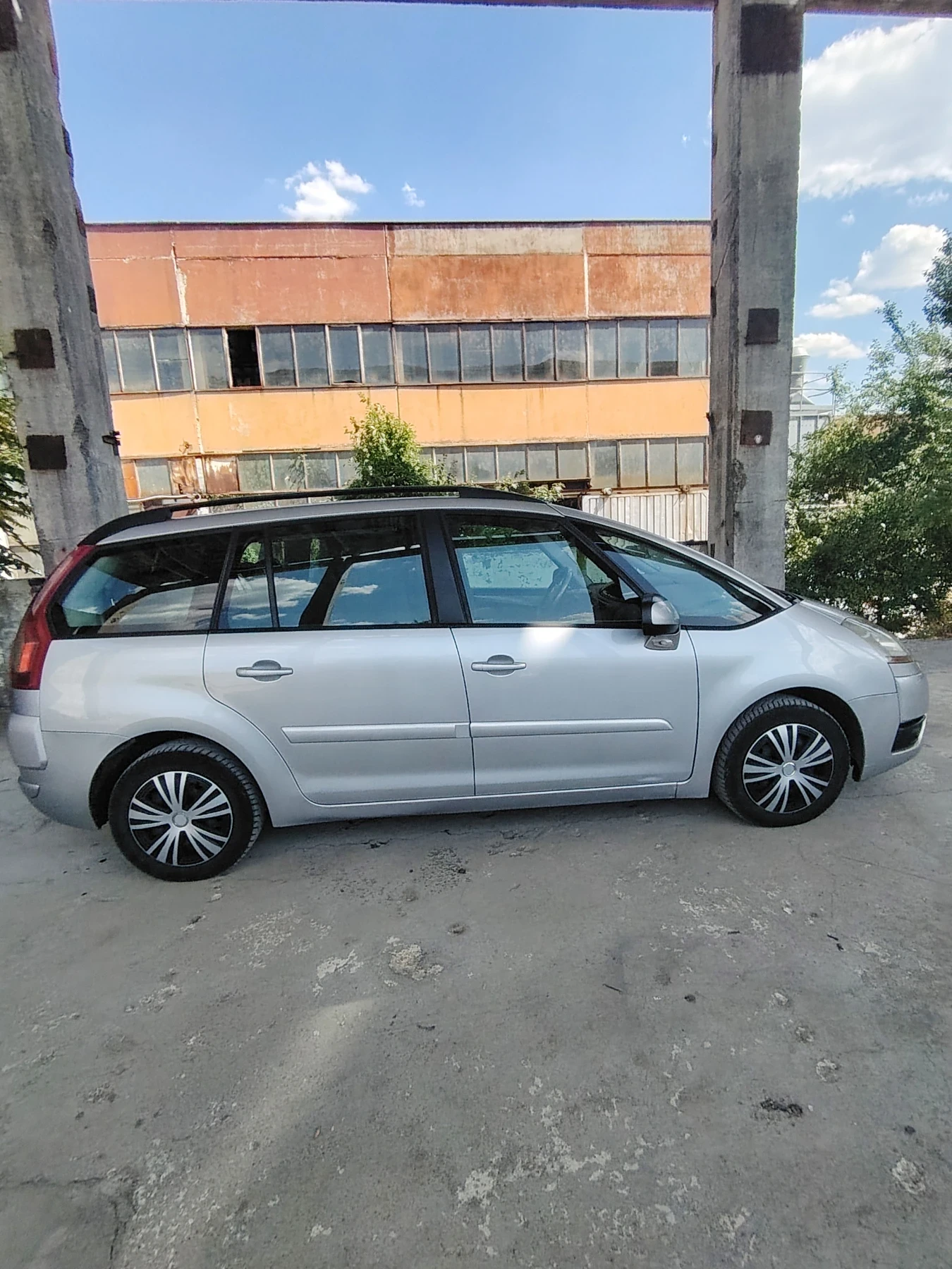 Citroen C4 Picasso  - изображение 7