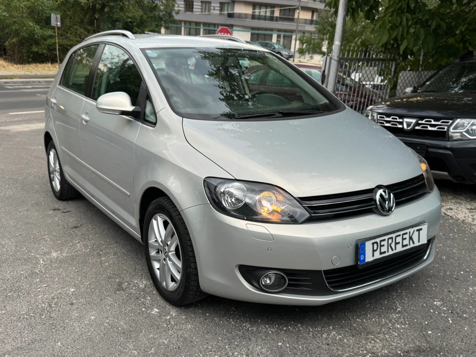 VW Golf Plus 1.6TDI* Highline* UNIKAT - изображение 2
