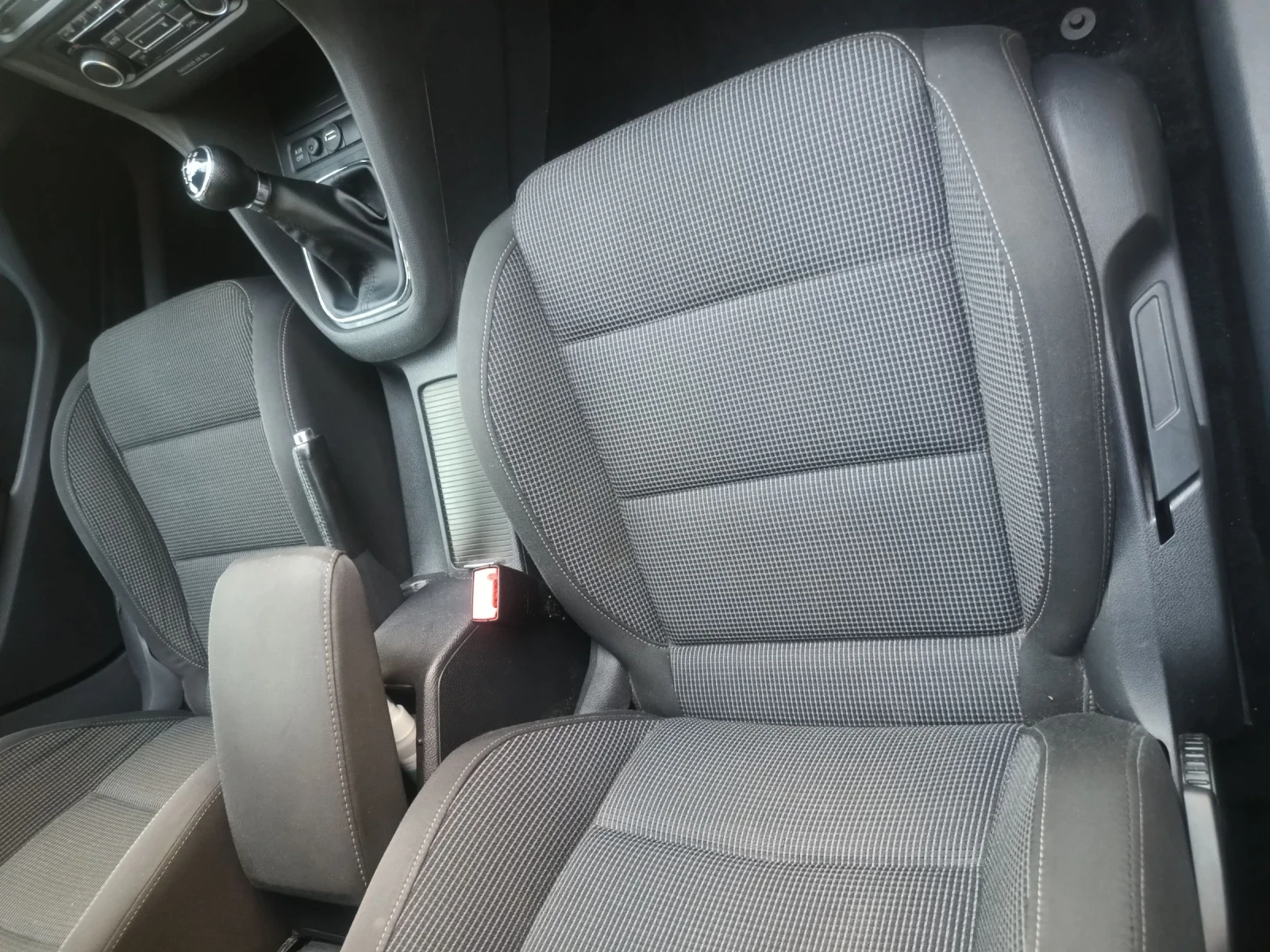 VW Golf | Mobile.bg   13