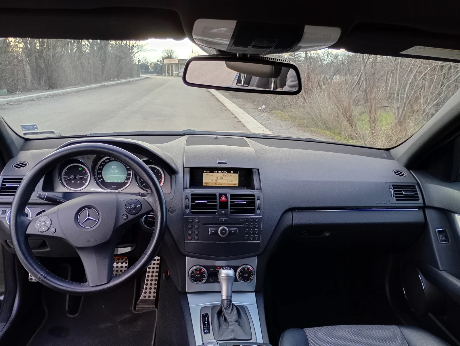 Mercedes-Benz C 180  - изображение 8