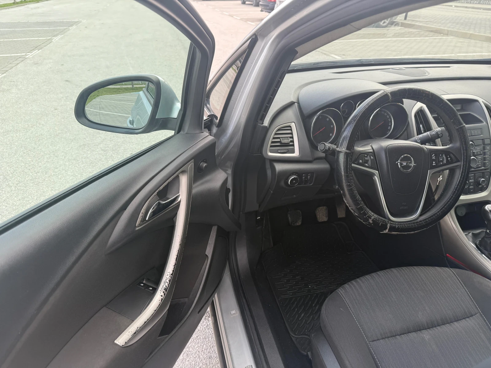 Opel Astra 1.3 ЛИЗИНГ, снимка 12 - Автомобили и джипове - 53728102