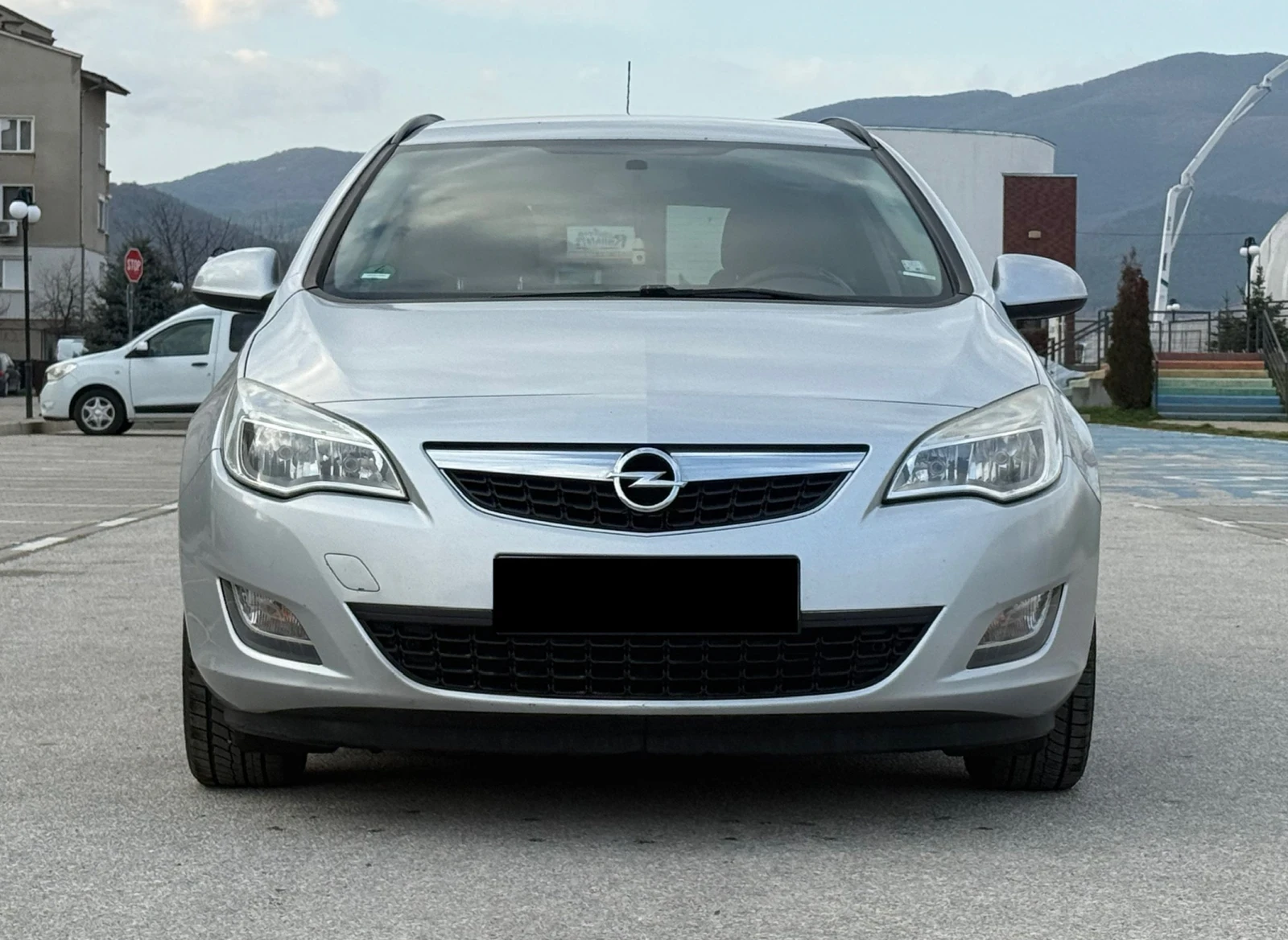 Opel Astra 1.3 ЛИЗИНГ, снимка 2 - Автомобили и джипове - 53728102