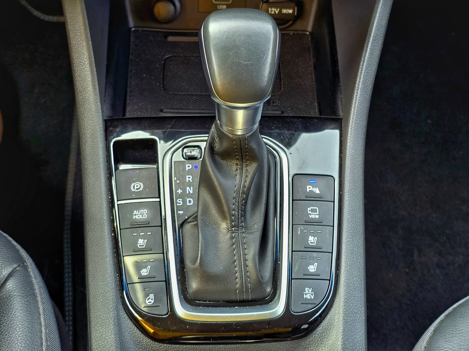 Hyundai Ioniq Plug In Prime Facelift 2021, снимка 12 - Автомобили и джипове - 53787920