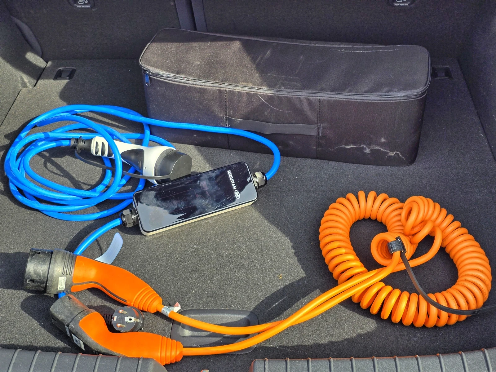 Hyundai Ioniq Plug In Prime Facelift 2021 - изображение 6