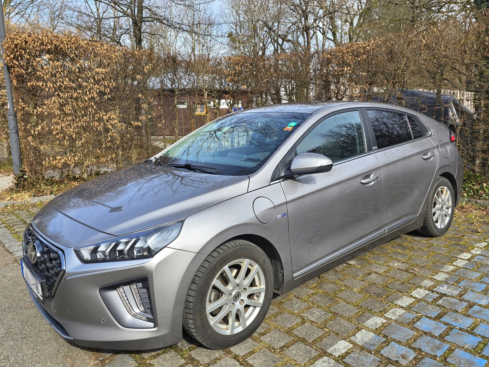 Hyundai Ioniq Plug In Prime Facelift 2021 - изображение 4