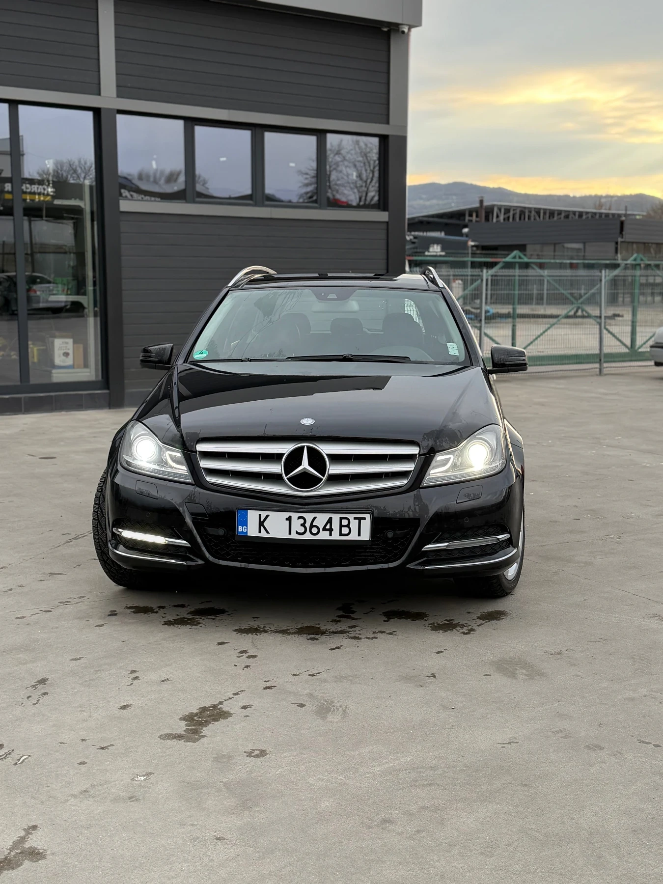 Mercedes-Benz C 250, снимка 2 - Автомобили и джипове - 53928434