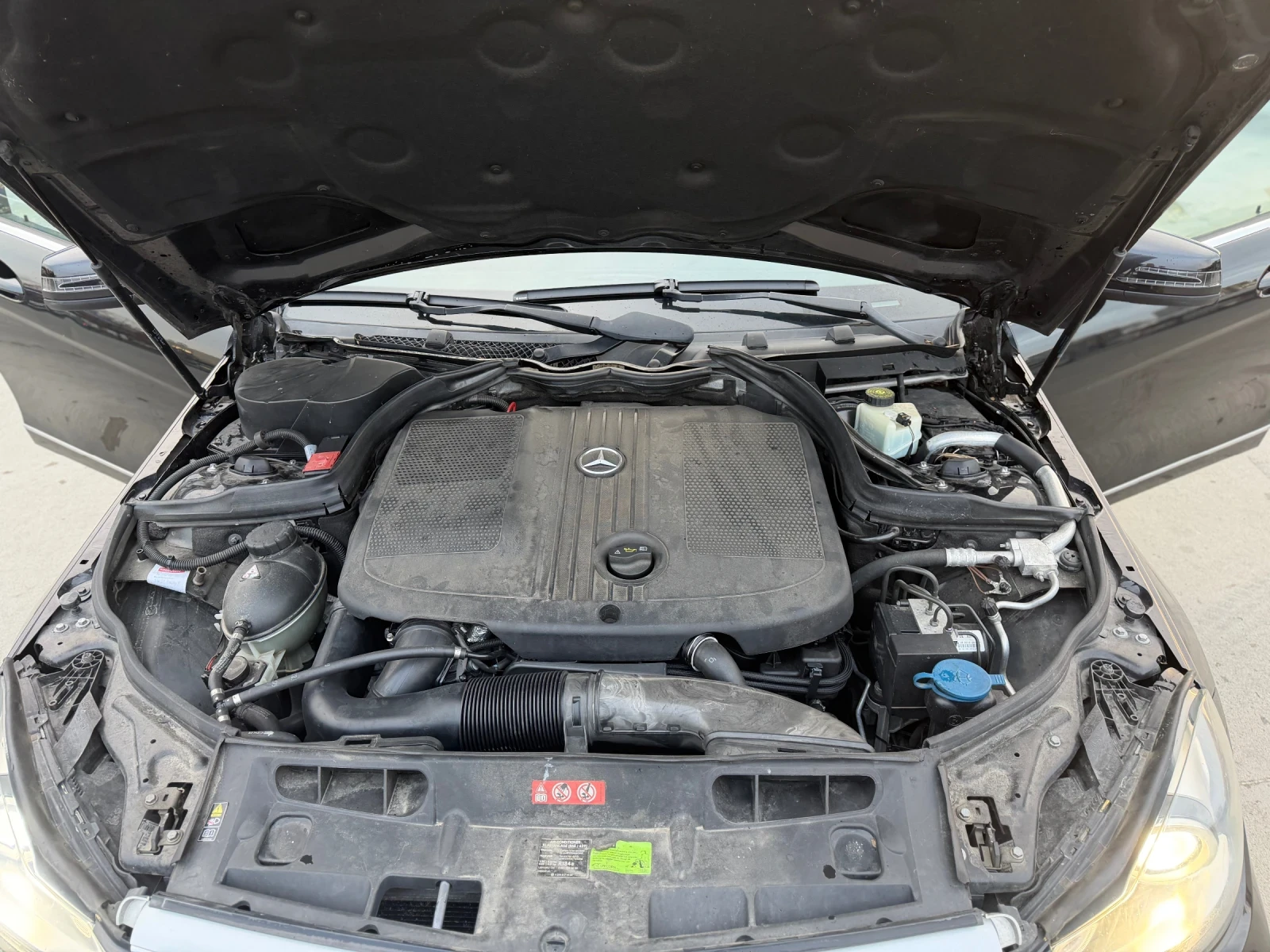 Mercedes-Benz C 250, снимка 12 - Автомобили и джипове - 53928434