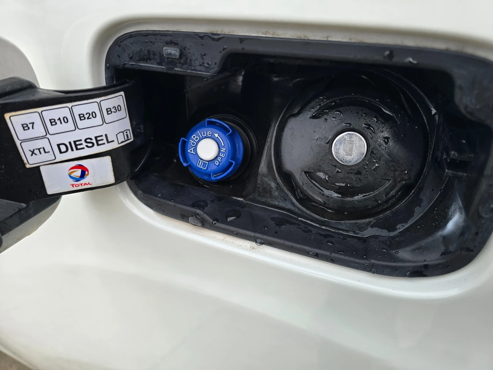 Peugeot Partner FACELIFT * 3 МЕСТА * EU6 , снимка 13 - Автомобили и джипове - 54044375