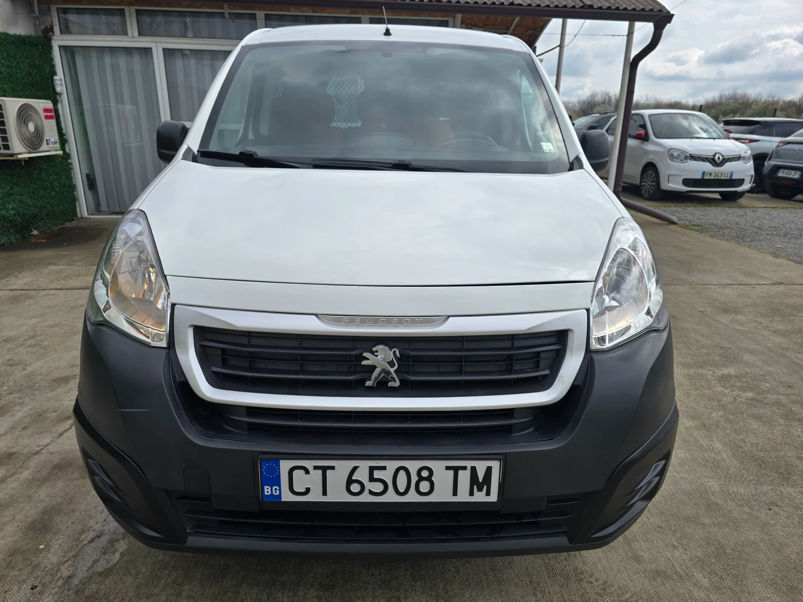 Peugeot Partner FACELIFT * 3 МЕСТА * EU6 , снимка 8 - Автомобили и джипове - 54044375