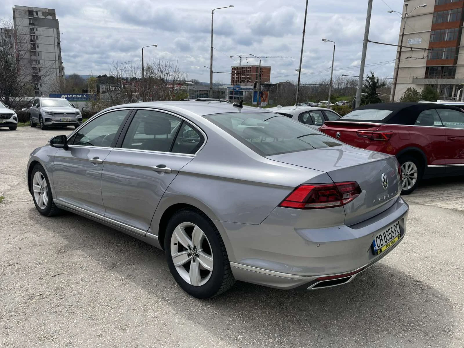 VW Passat ELEGANCE , снимка 4 - Автомобили и джипове - 54325185