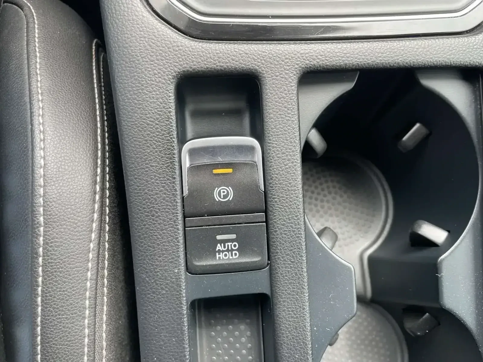 VW Passat ELEGANCE , снимка 10 - Автомобили и джипове - 54325185