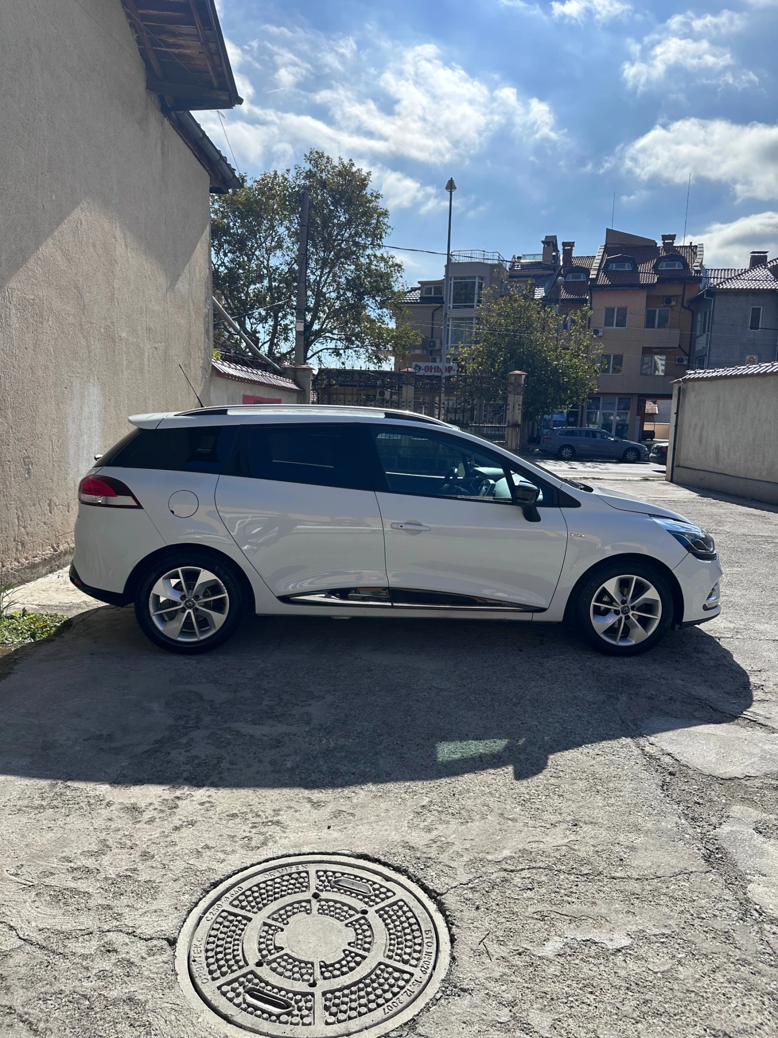 Renault Clio 1.5 DCI* �������* Keyless* Limited* ������*  | Mobile.bg � ����������� 4