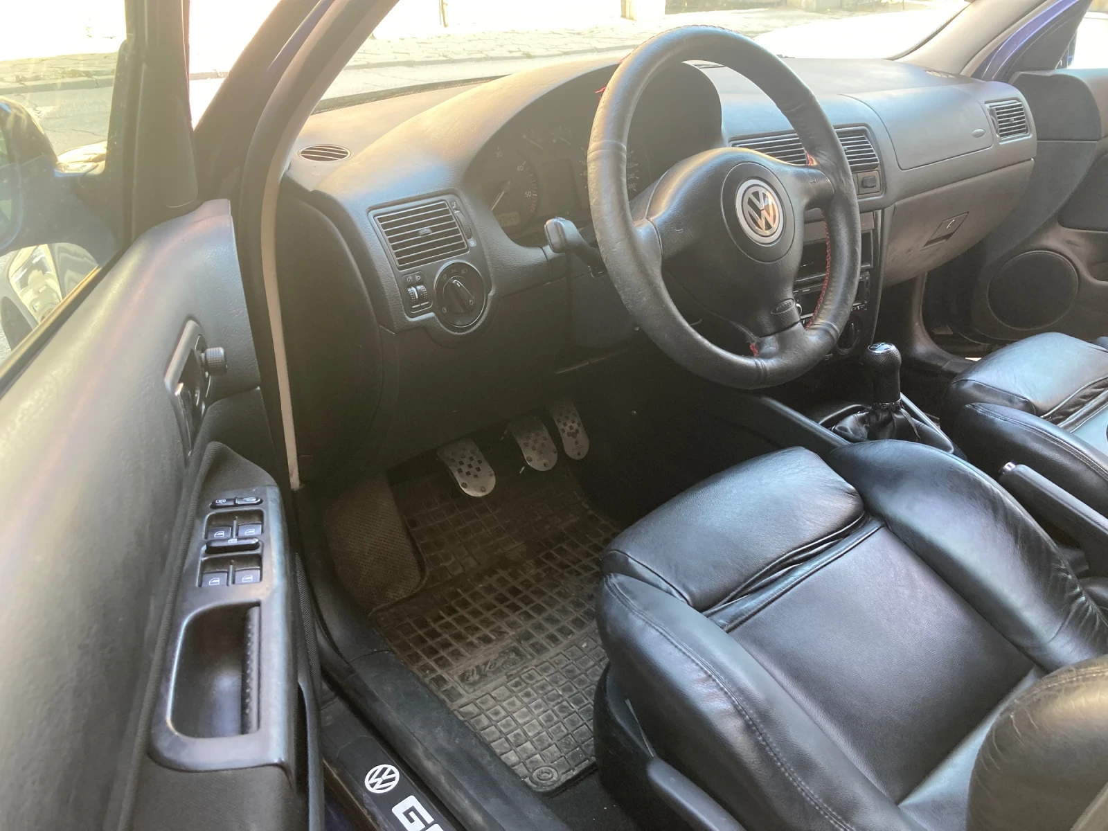 VW Golf, снимка 5 - Автомобили и джипове - 54607218