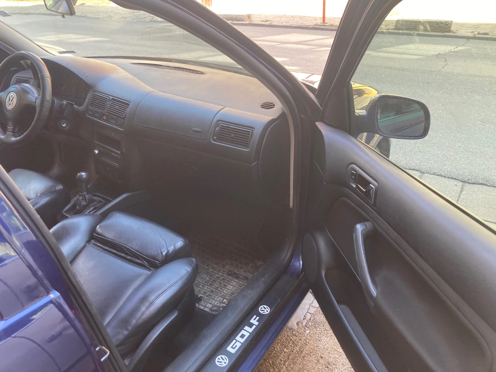 VW Golf, снимка 6 - Автомобили и джипове - 54607218