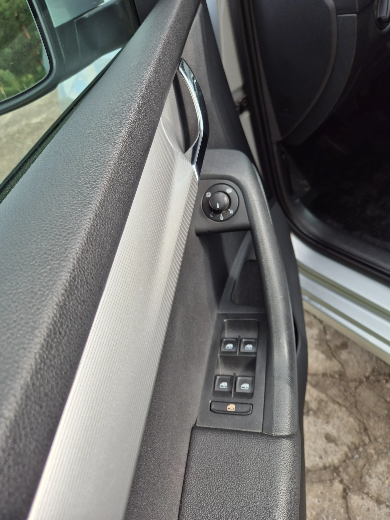 Skoda Octavia 1.6 TDI, снимка 4 - Автомобили и джипове - 54731818
