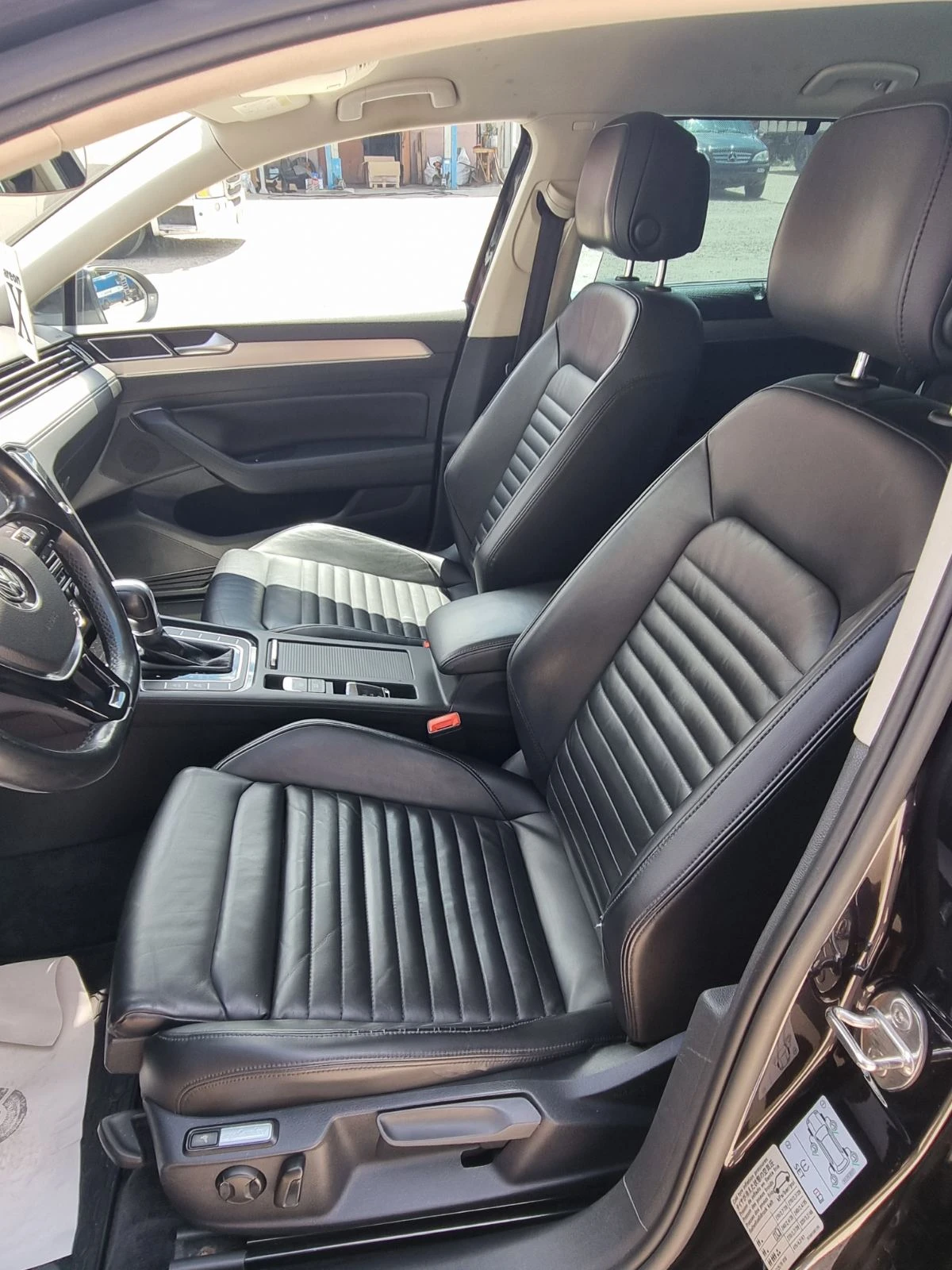 VW Passat 2.0 TDi, снимка 7 - Автомобили и джипове - 55233699