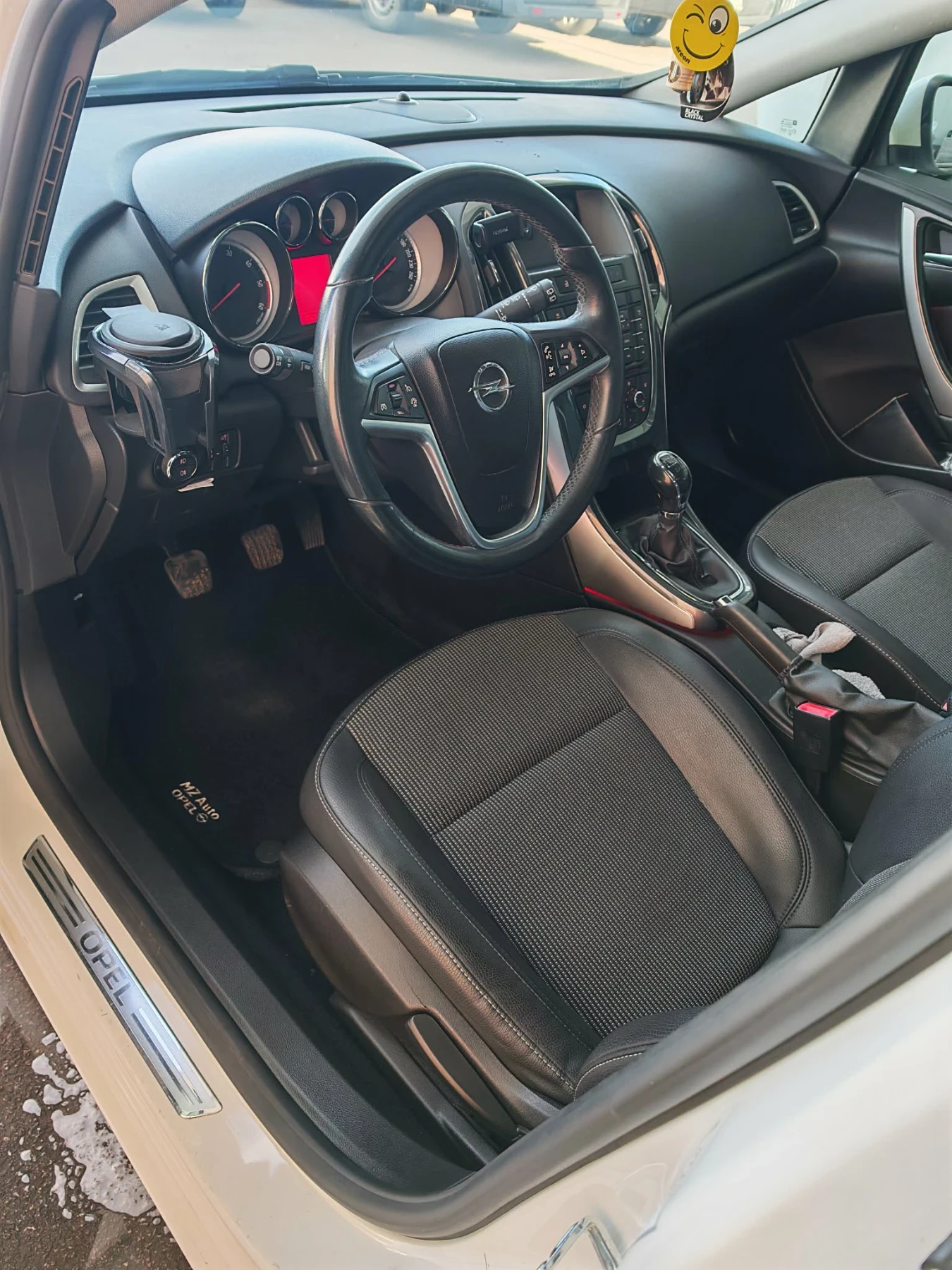 Opel Astra Sport Tourer , снимка 8 - Автомобили и джипове - 55243890