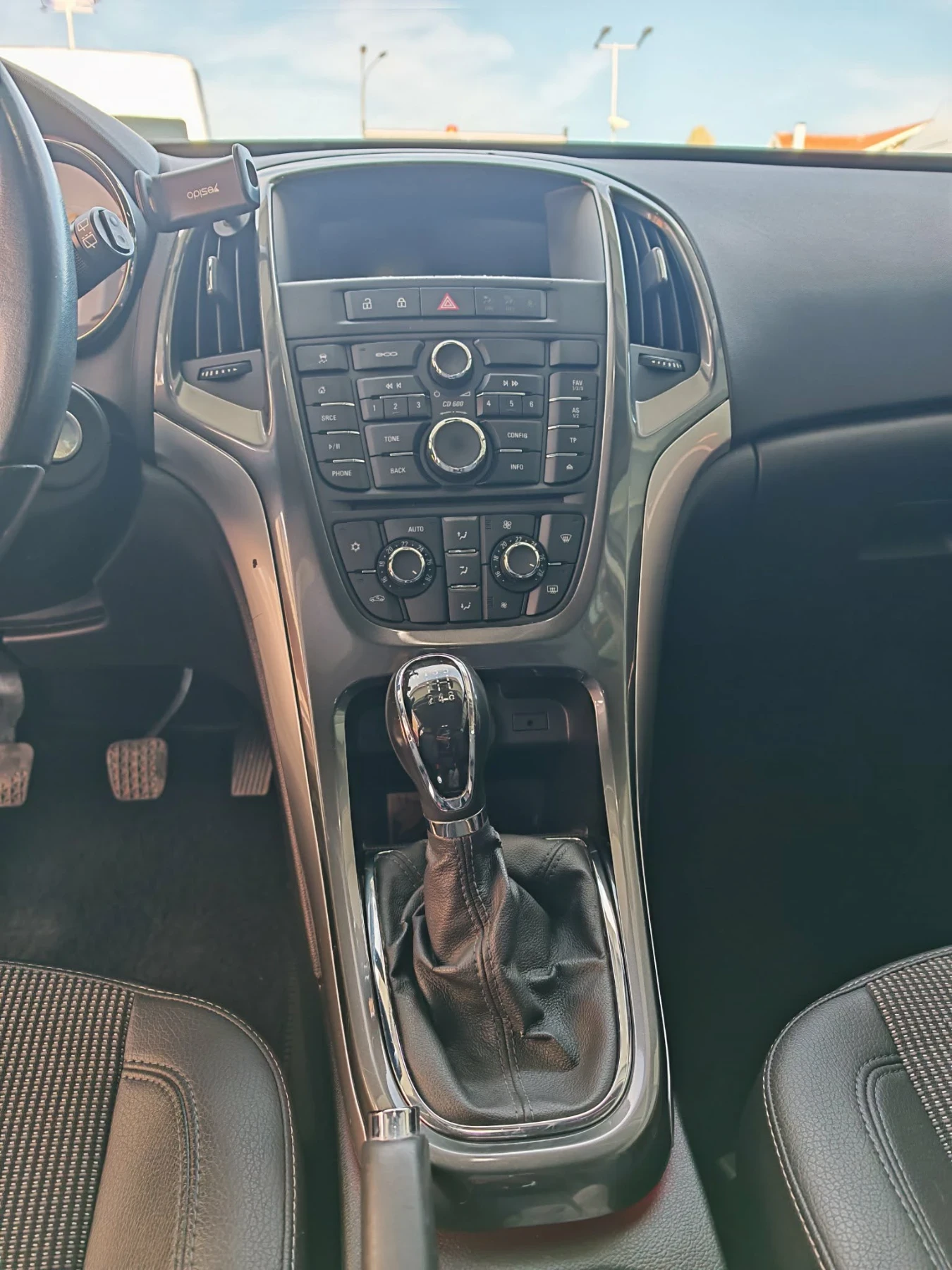 Opel Astra Sport Tourer , снимка 10 - Автомобили и джипове - 55243890