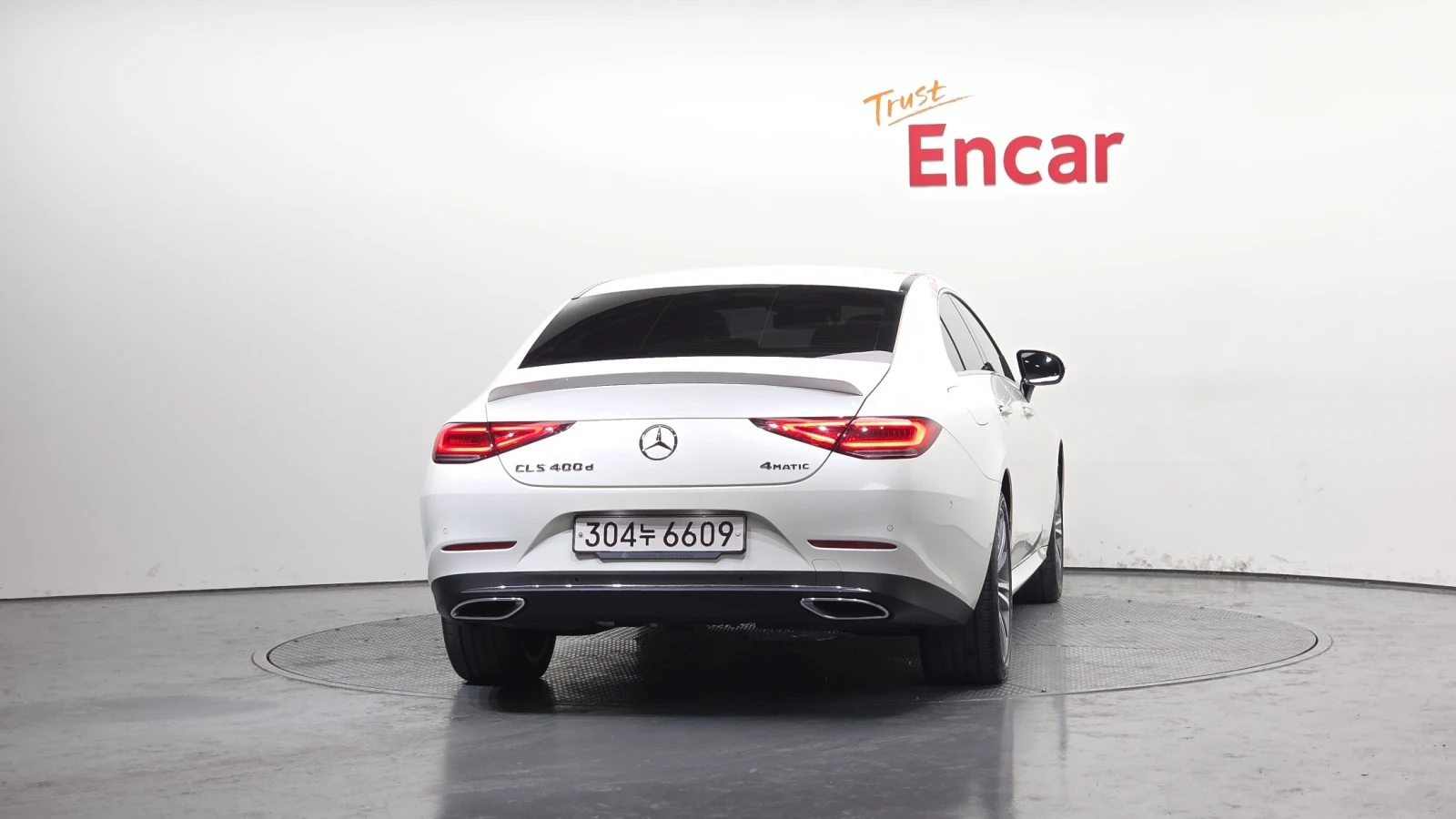 Mercedes-Benz CLS 400 HUD* BLIND SPOT* 360* ЕЛ. БАГАЖНИК* КРАЙНА ЦЕНА, снимка 4 - Автомобили и джипове - 55302249