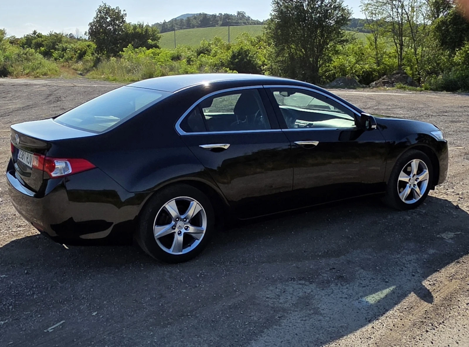 Honda Accord 2.2 i-dtec 150 к.с ТОП състояние , снимка 5 - Автомобили и джипове - 55449535