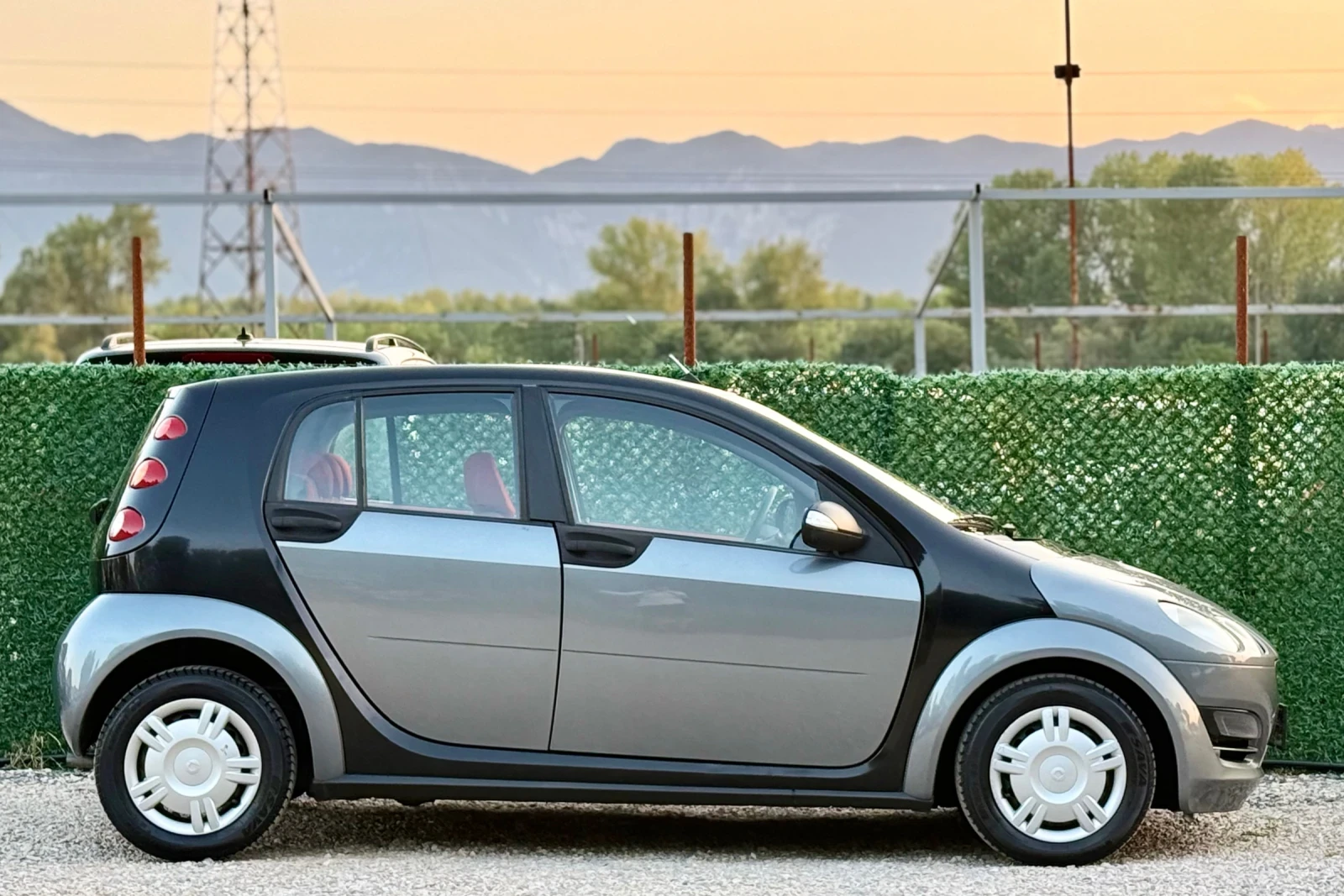 Smart Forfour 1.1i ПАНОРАМА* КЛИМАТИК, снимка 8 - Автомобили и джипове - 55590541