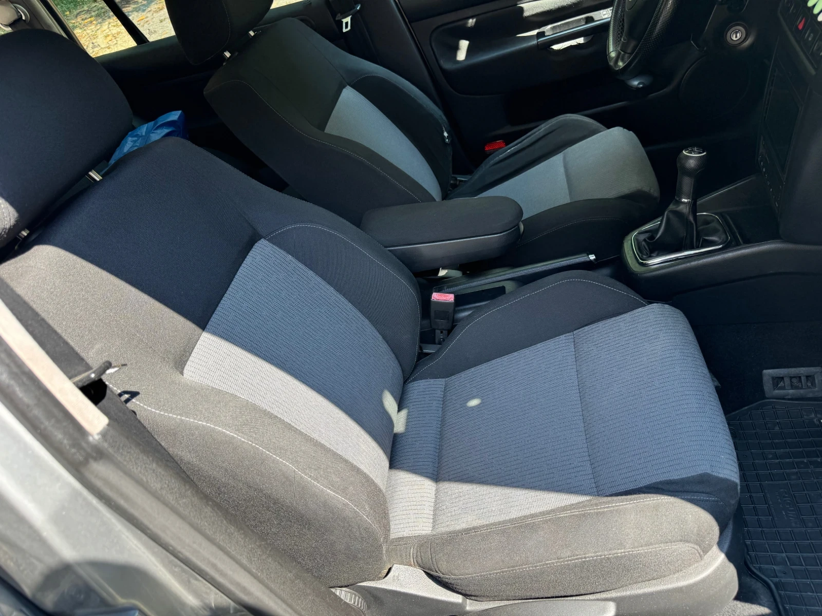 VW Golf GT 1.9TDI 90к.с., снимка 9 - Автомобили и джипове - 55653879