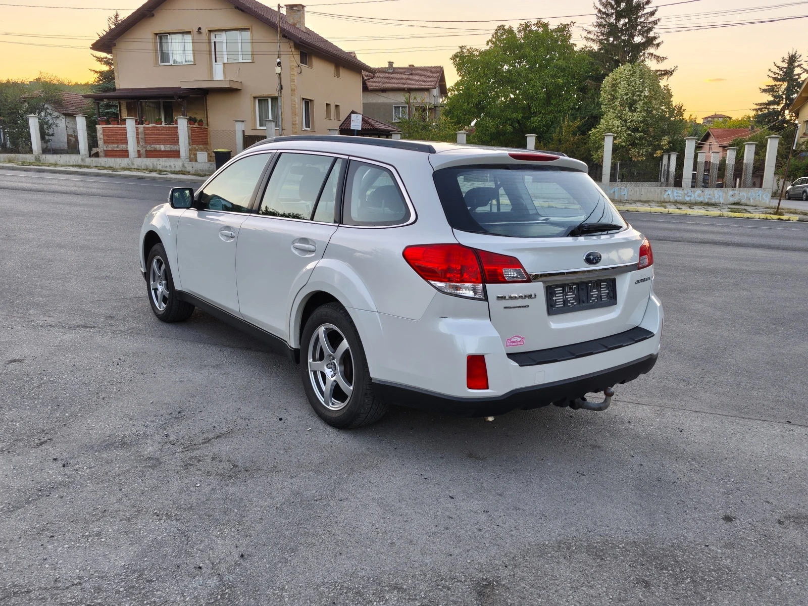 Subaru Outback 2.5I AWD 4x4 Автоматик, снимка 3 - Автомобили и джипове - 56110055