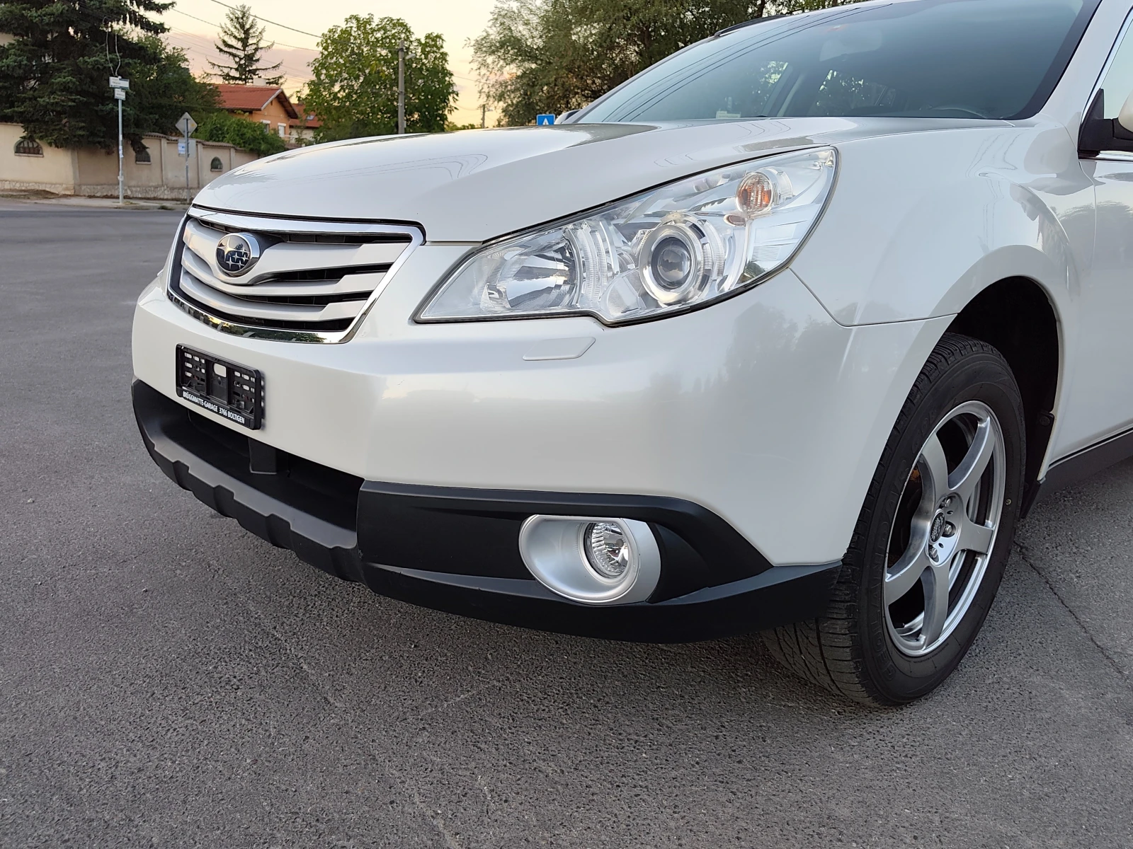 Subaru Outback 2.5I AWD 4x4 Автоматик, снимка 6 - Автомобили и джипове - 56110055