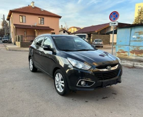 Hyundai IX35 2.0Crdi/4x4/Реални Км, снимка 2