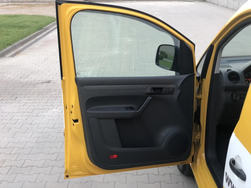 VW Caddy 1.6 TDI Kasten N1* Пълна сервизна история във VW* , снимка 11 - Автомобили и джипове - 48494303