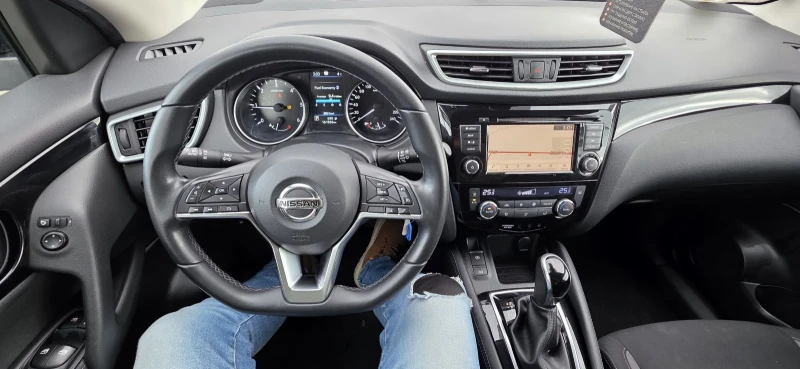 Nissan Qashqai 1.5 Dci-Business-Automato-115hp-Euro6, снимка 11 - Автомобили и джипове - 53581649
