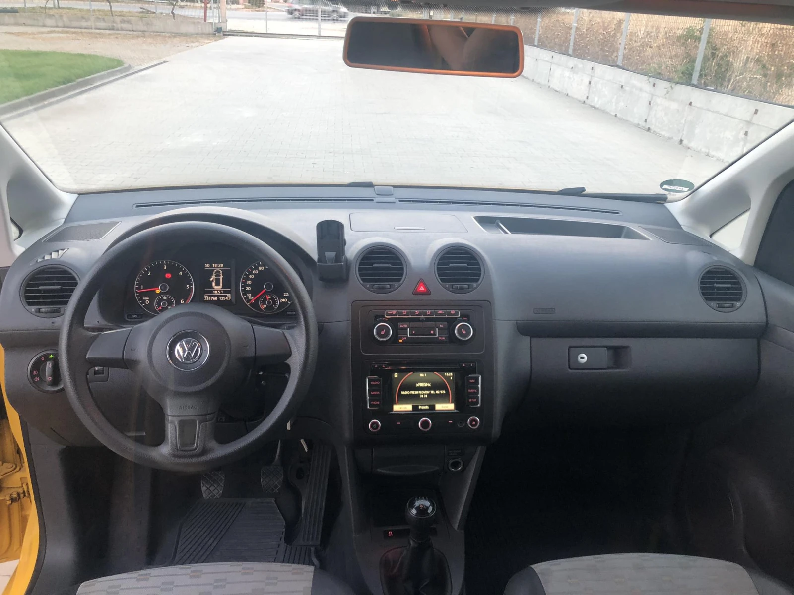 VW Caddy 1.6 TDI Kasten N1* Пълна сервизна история във VW*  | Mobile.bg — изображение 14