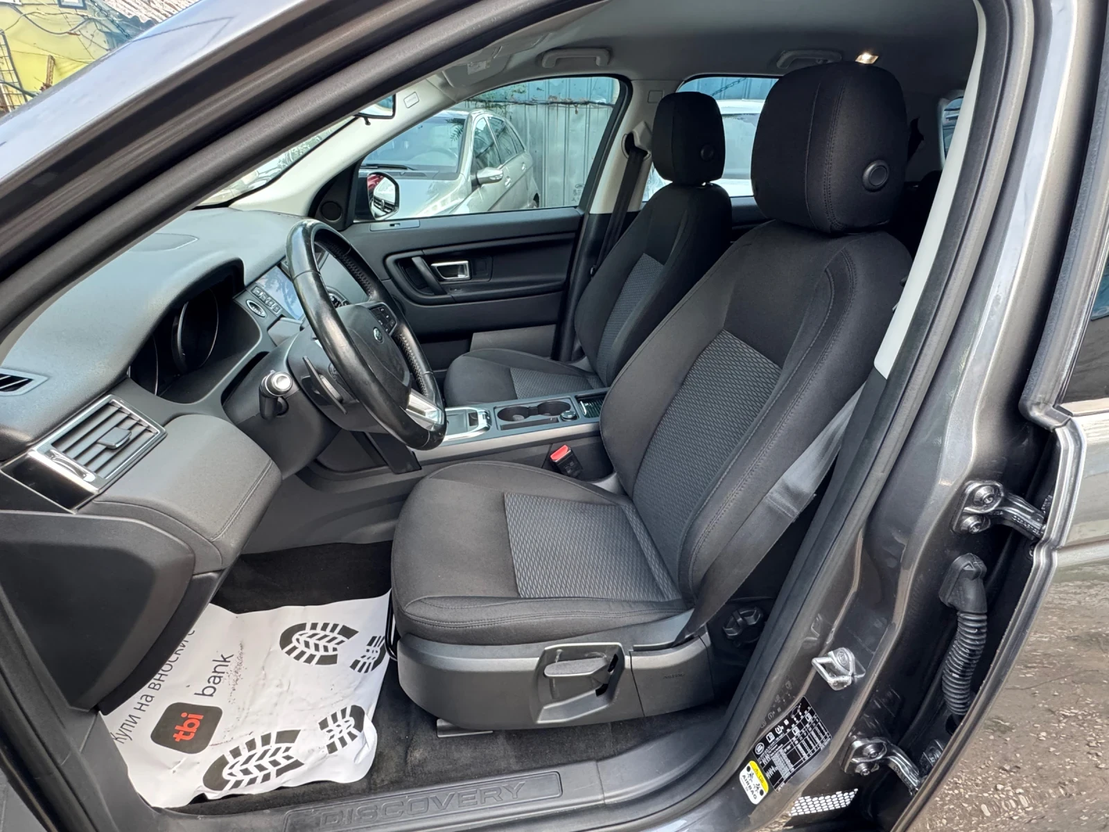 Land Rover Discovery Sport Реални километри! Топ състояние - изображение 9