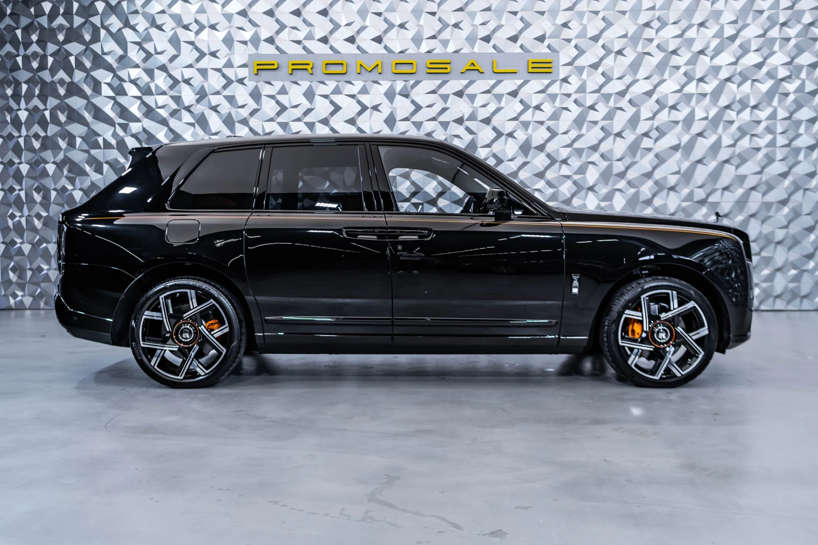Rolls-Royce Cullinan Black Badge Facelift - изображение 6