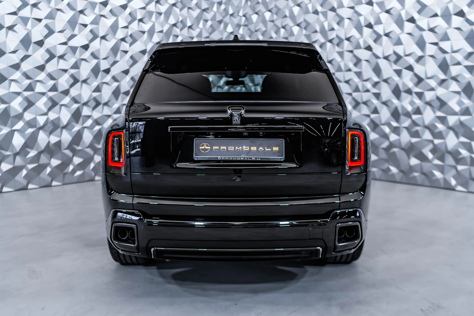 Rolls-Royce Cullinan Black Badge Facelift - изображение 5