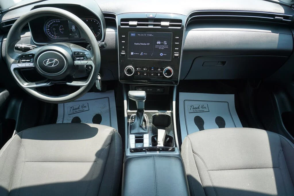 Hyundai Tucson * АВТО КРЕДИТ* ЦЕНА ДО БГ * СЕРВИЗНА ИСТОРИЯ *  - изображение 5